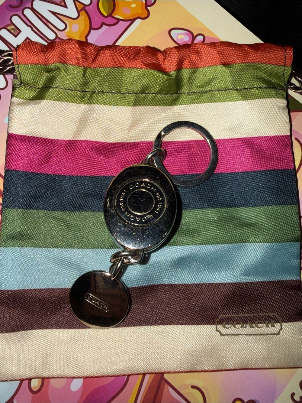 Legacy coach charm - Picture 2 of 3